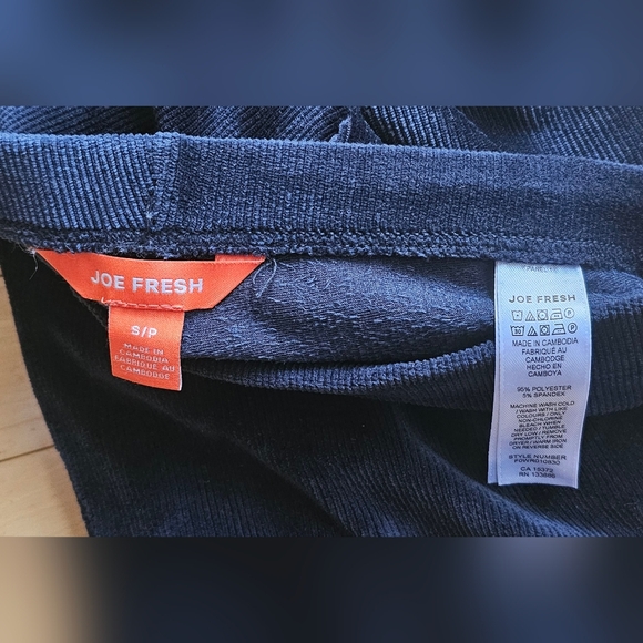 Ribbed Velvet Leggings size Small - Picture 2 of 3